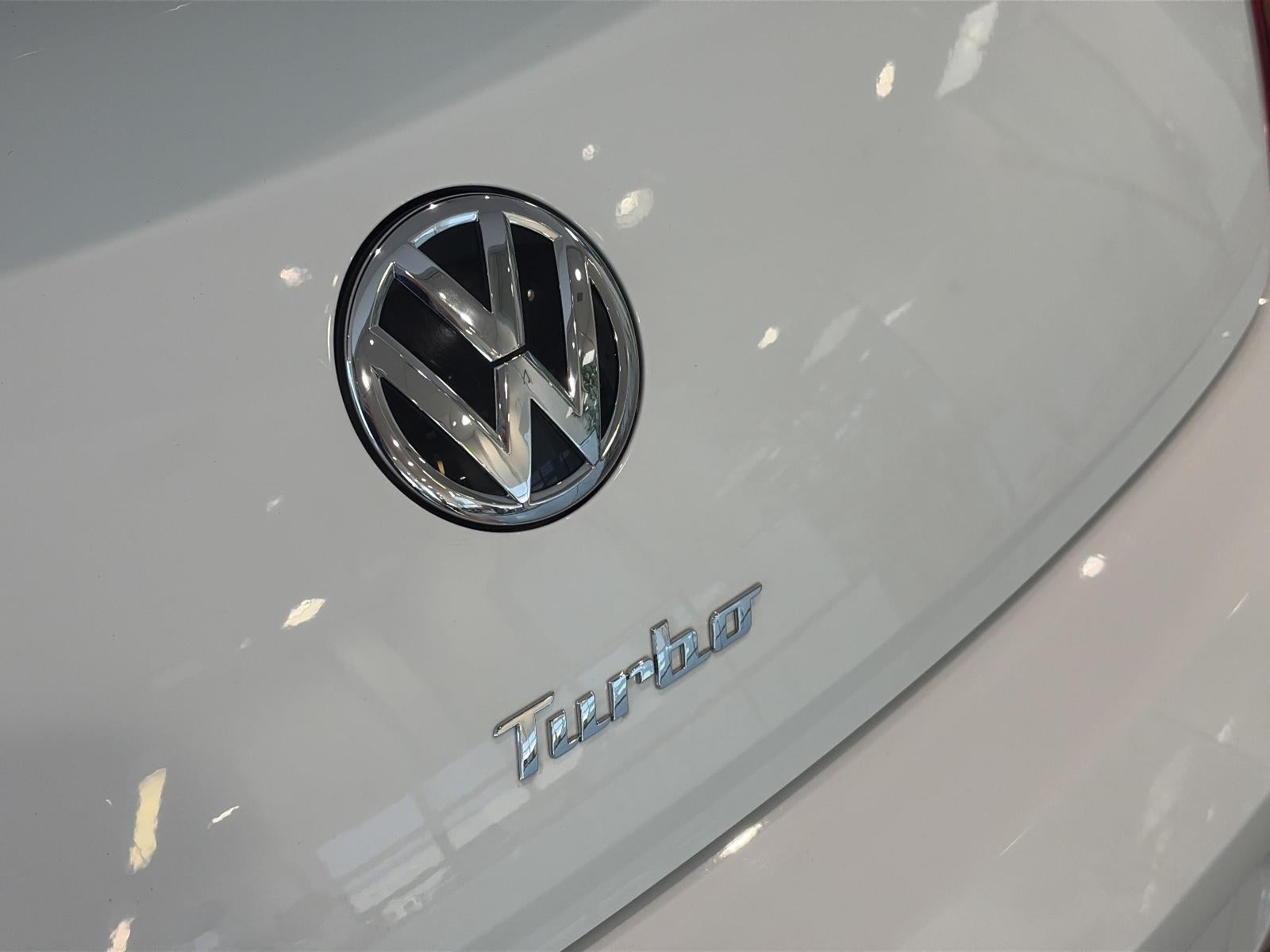 2016 Volkswagen Beetle Convertible 2dr Auto 1.8T Denim PZEV