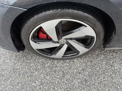 2018 Volkswagen Golf GTI 2.0T SE Manual