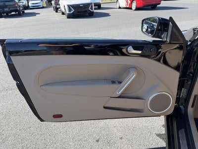 2013 Volkswagen Beetle Convertible 2dr Auto 2.5L PZEV