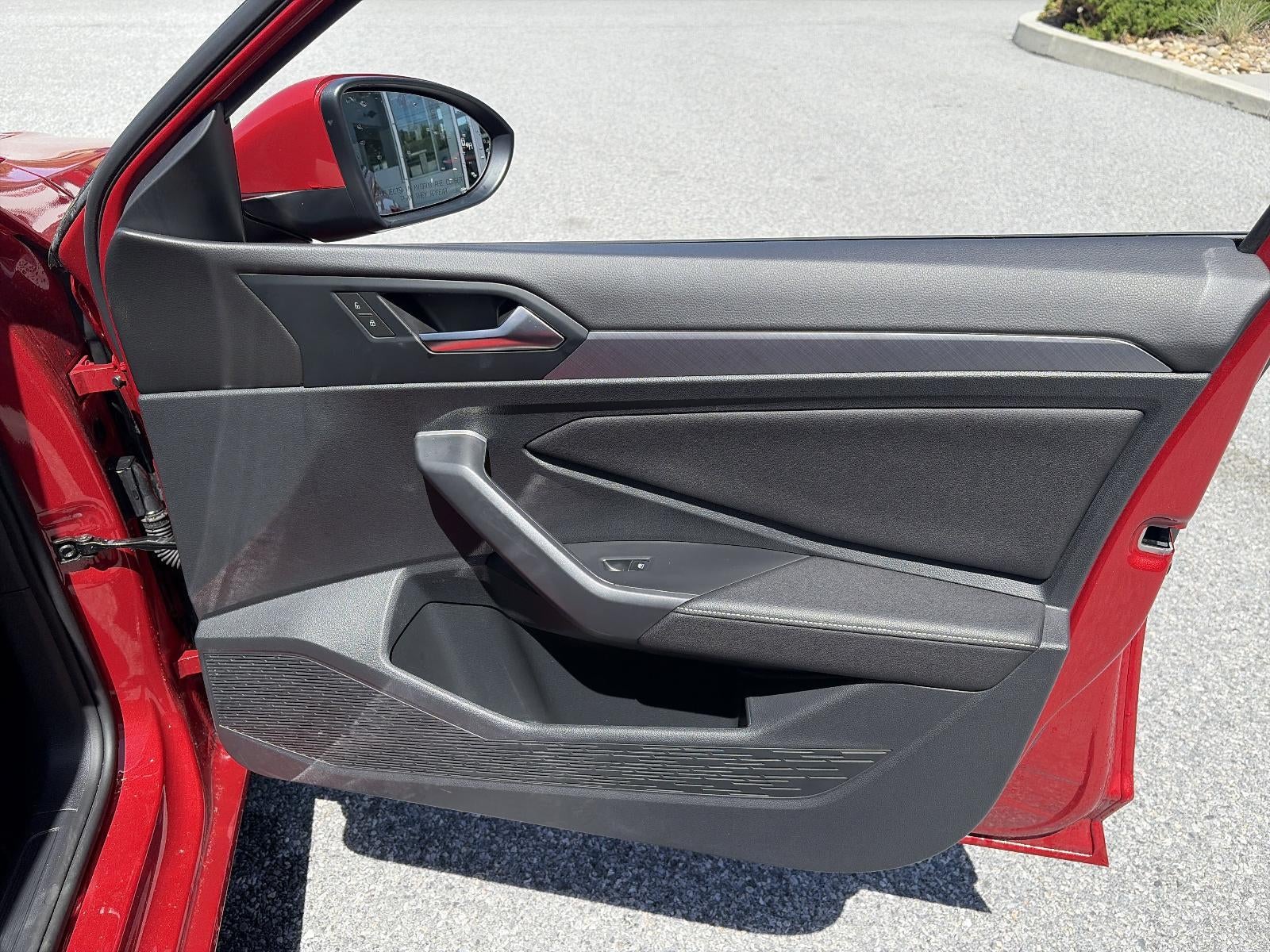 2024 Volkswagen Jetta SE Auto