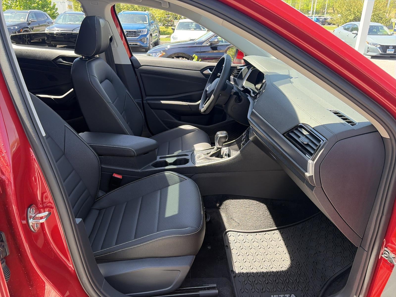 2024 Volkswagen Jetta SE Auto