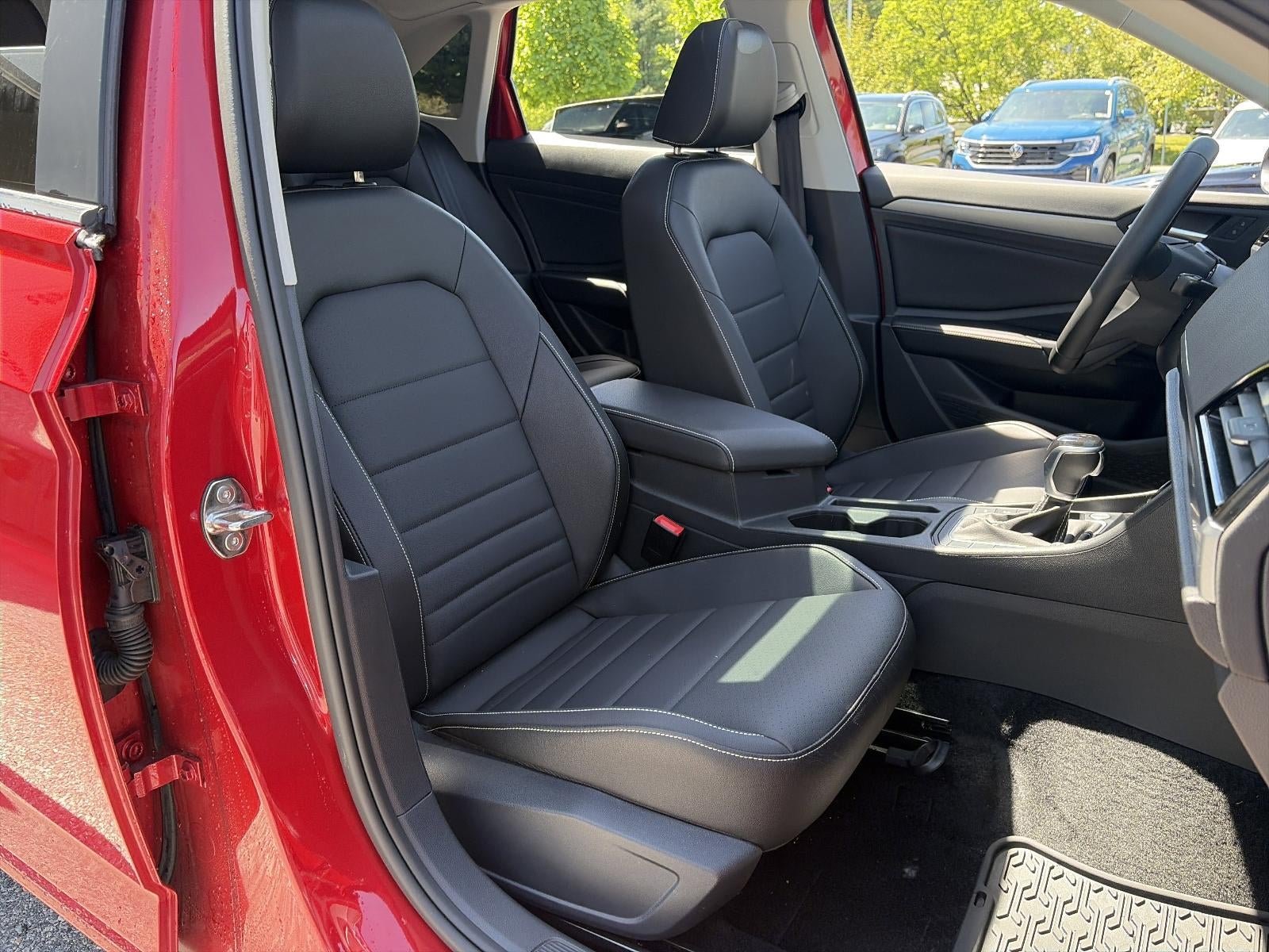 2024 Volkswagen Jetta SE Auto