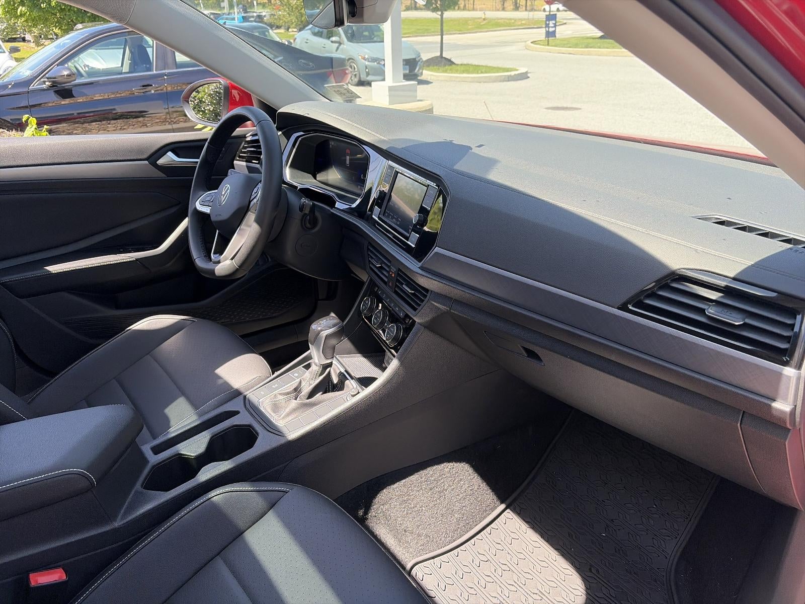 2024 Volkswagen Jetta SE Auto