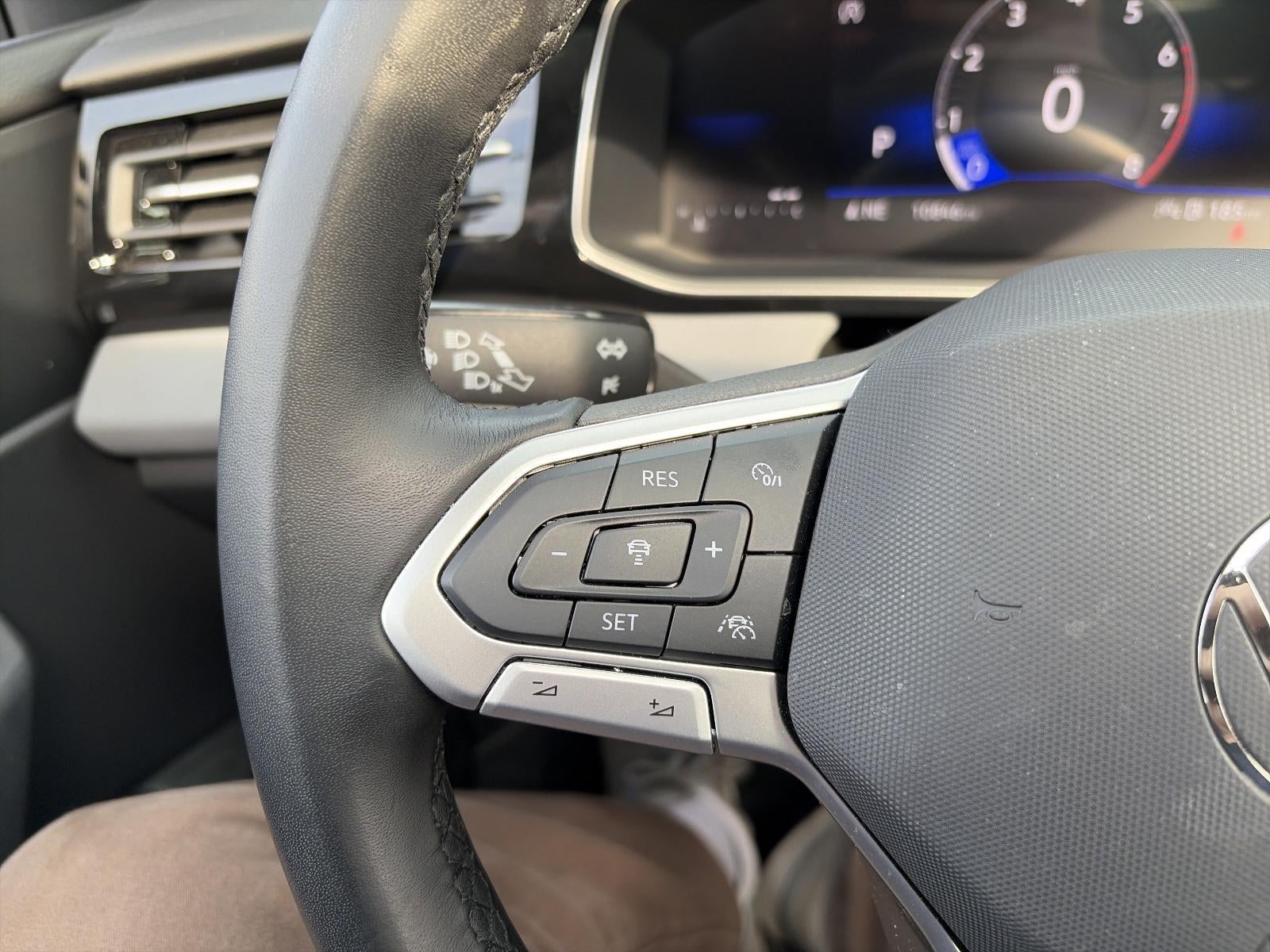 2025 Volkswagen Jetta SE Auto