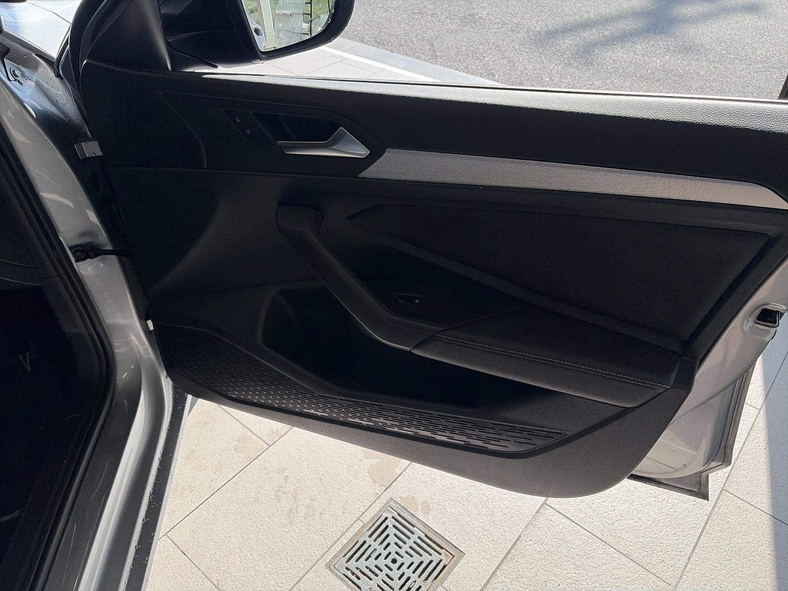 2023 Volkswagen Jetta Sport Auto