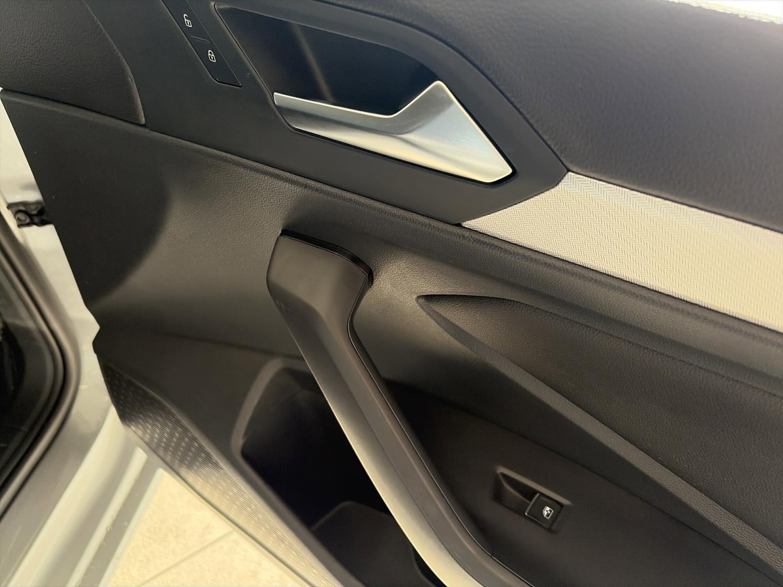 2023 Volkswagen Jetta Sport Auto