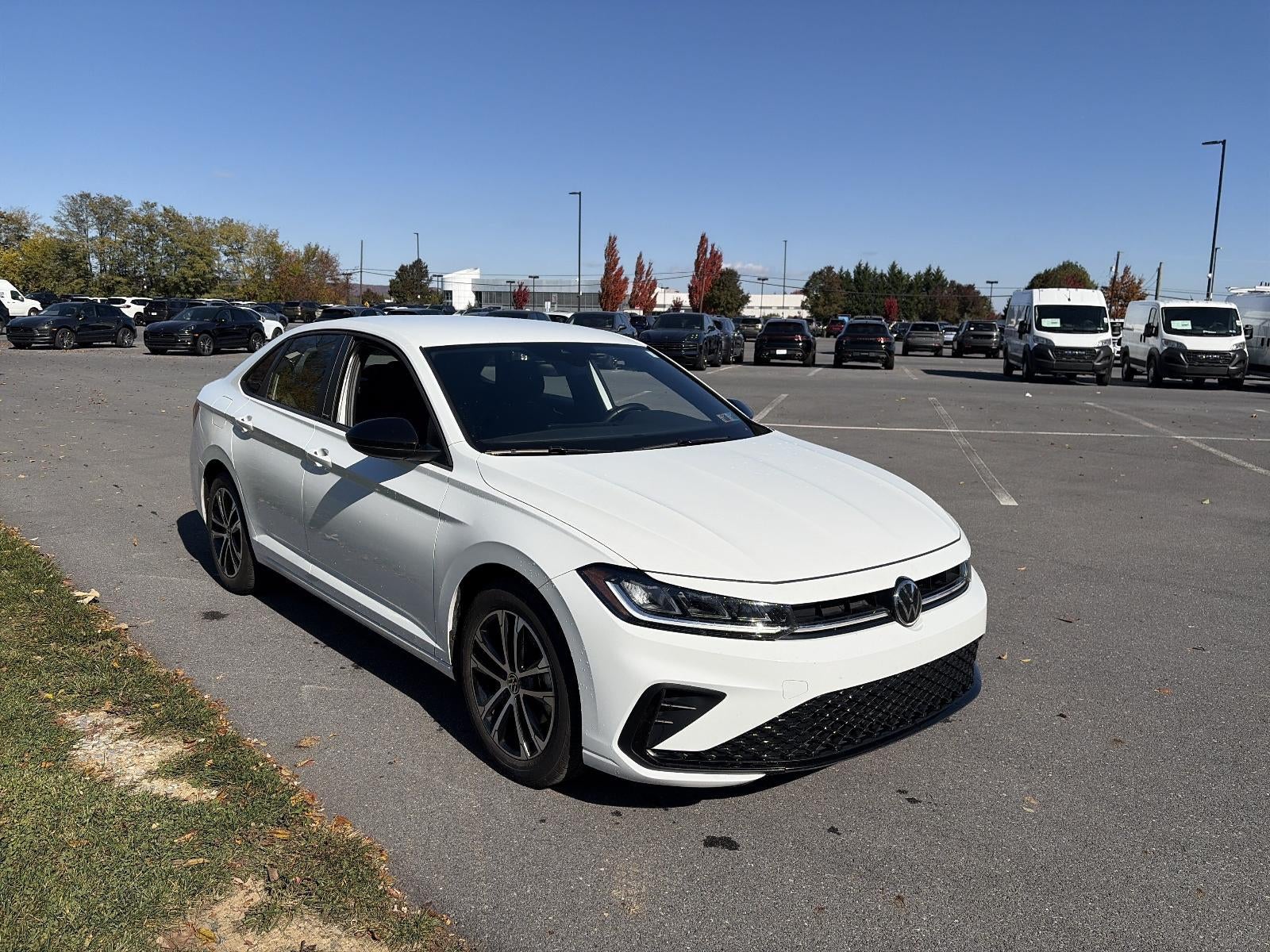 2025 Volkswagen Jetta Sport Auto