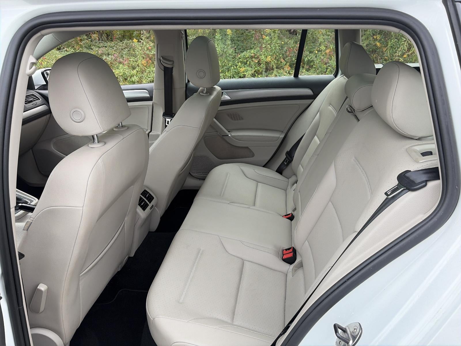 2017 Volkswagen Golf SportWagen 1.8T SE Auto