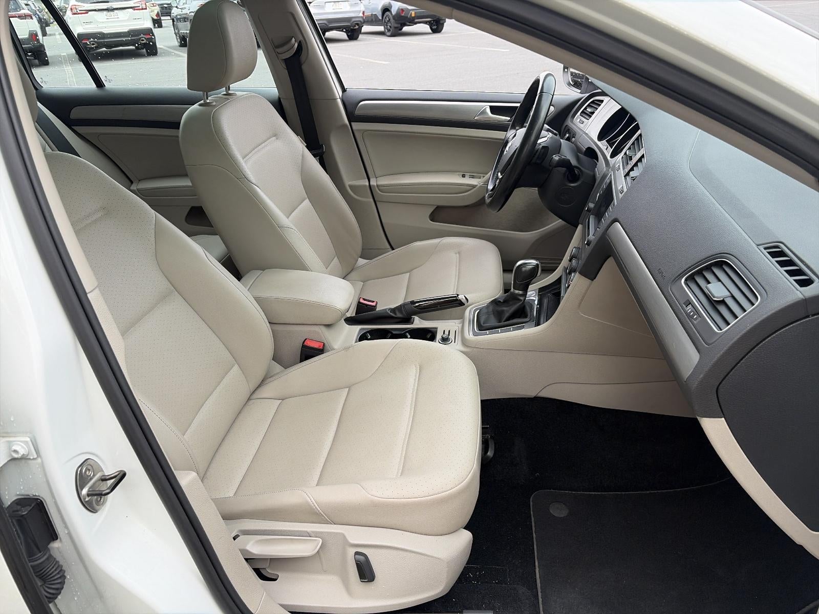 2017 Volkswagen Golf SportWagen 1.8T SE Auto