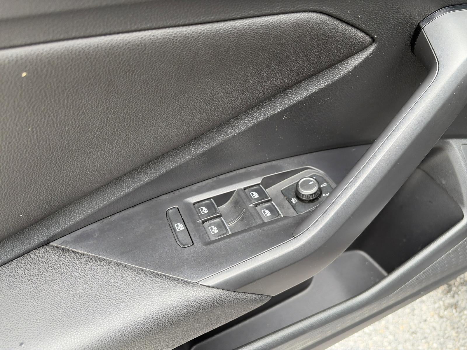 2021 Volkswagen Jetta SE Auto