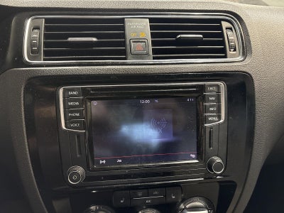 2016 Volkswagen Jetta 4dr Auto 1.8T Sport PZEV Sedan