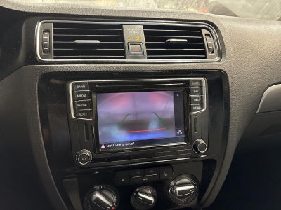 2016 Volkswagen Jetta 4dr Auto 1.8T Sport PZEV Sedan