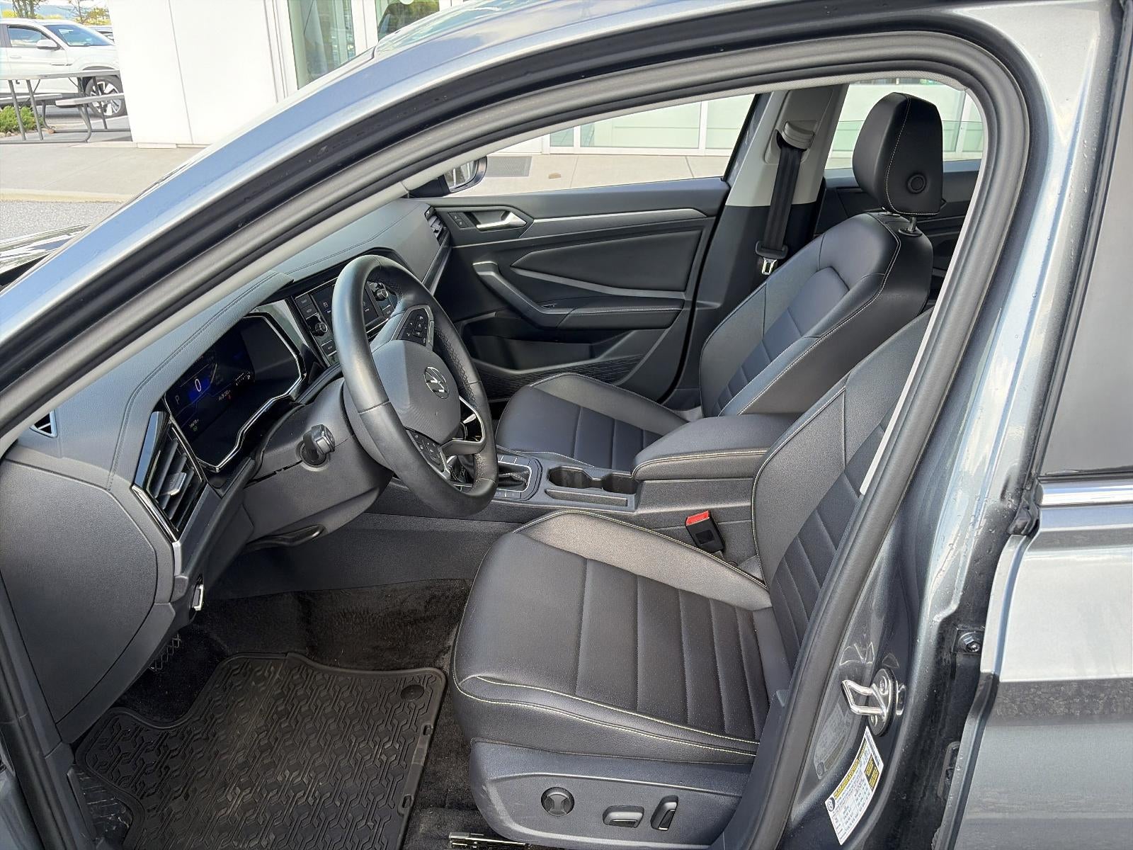2024 Volkswagen Jetta SE Auto