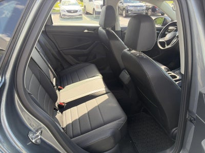 2024 Volkswagen Jetta SE Auto