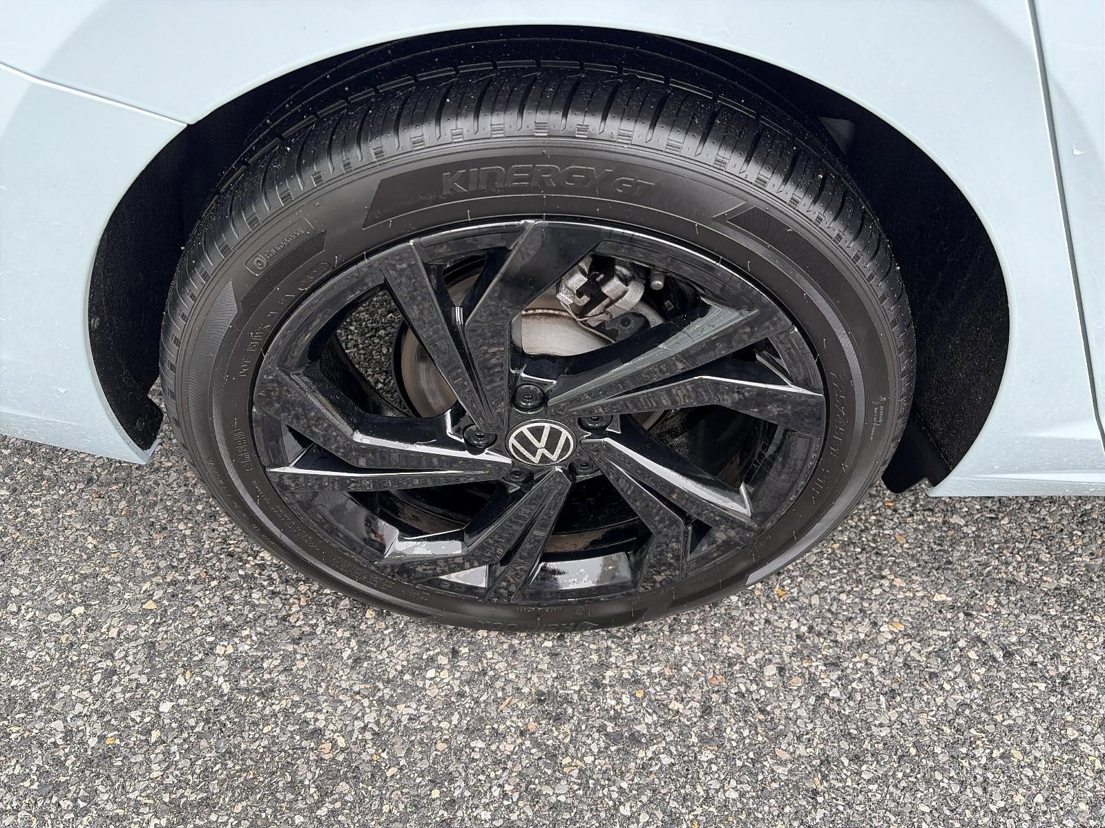 2025 Volkswagen Jetta SE Auto