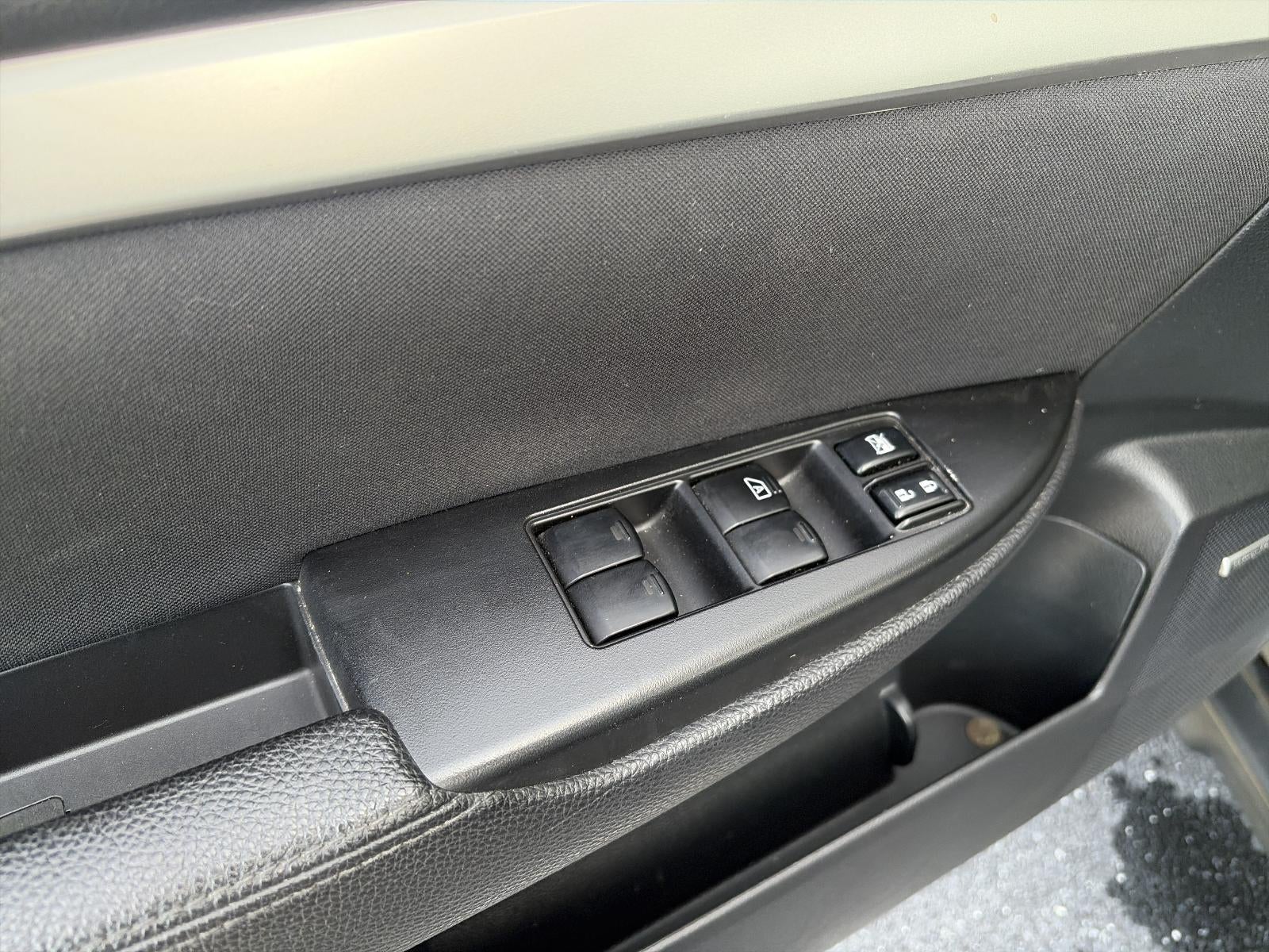 2011 Subaru Outback 2.5i Premium Manual w/All-Weather Pkg and harman/kardon Audio Pkg