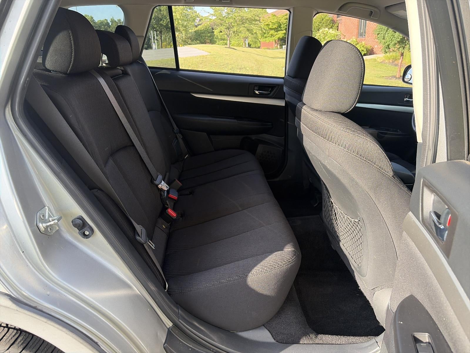 2011 Subaru Outback 2.5i Premium Manual w/All-Weather Pkg and harman/kardon Audio Pkg