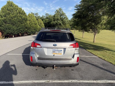 2011 Subaru Outback 2.5i Premium Manual w/All-Weather Pkg and harman/kardon Audio Pkg