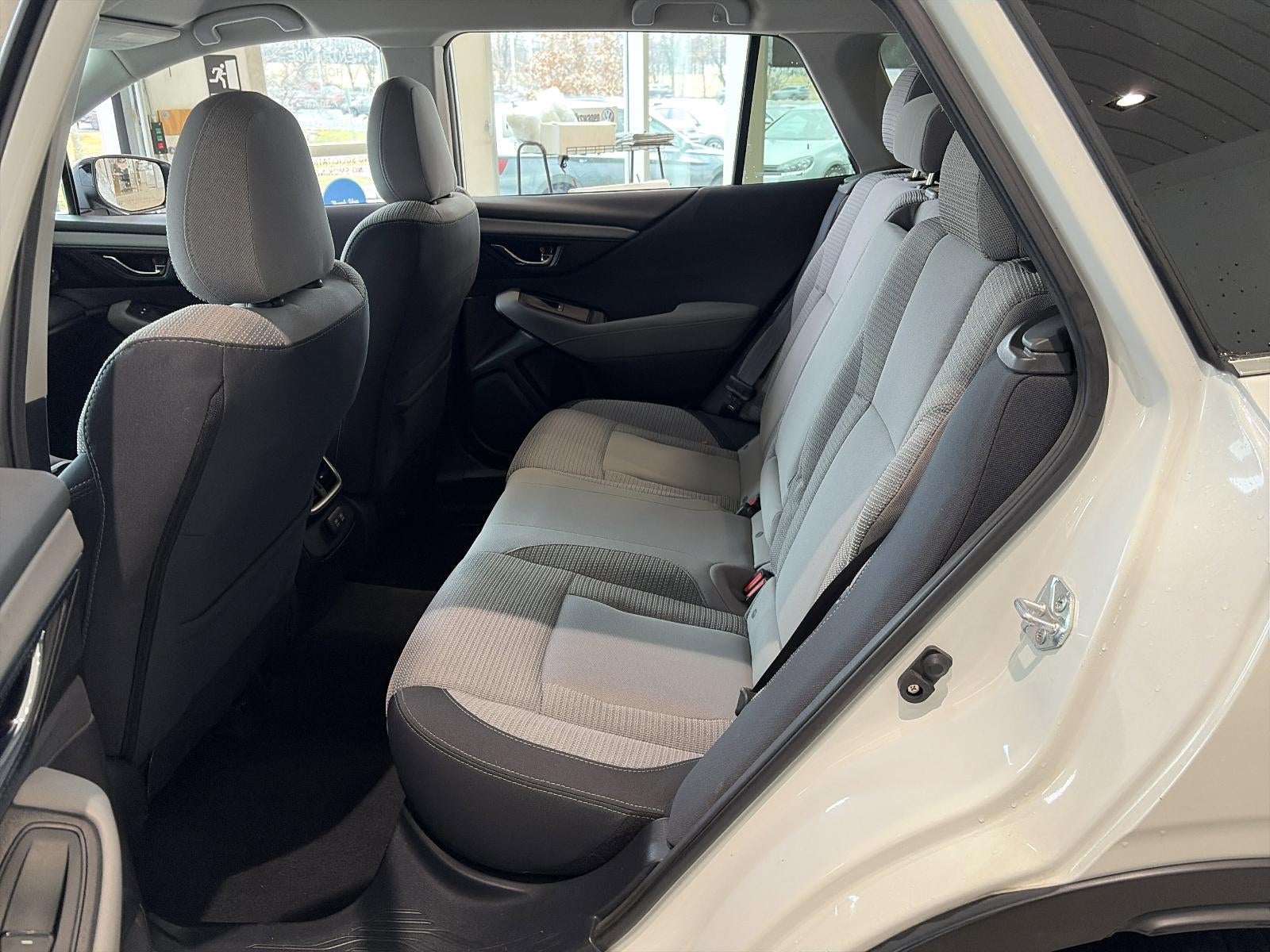 2022 Subaru Outback Premium CVT