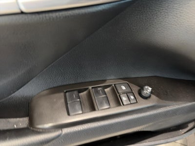 2023 Toyota Camry LE Auto (SE)