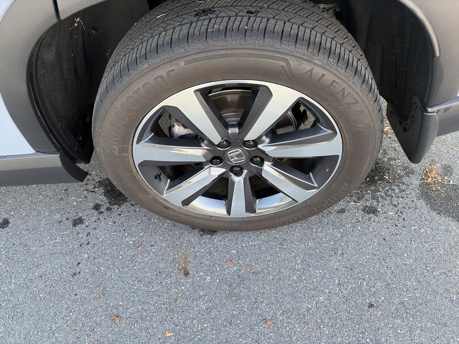 2025 Honda Pilot Touring AWD