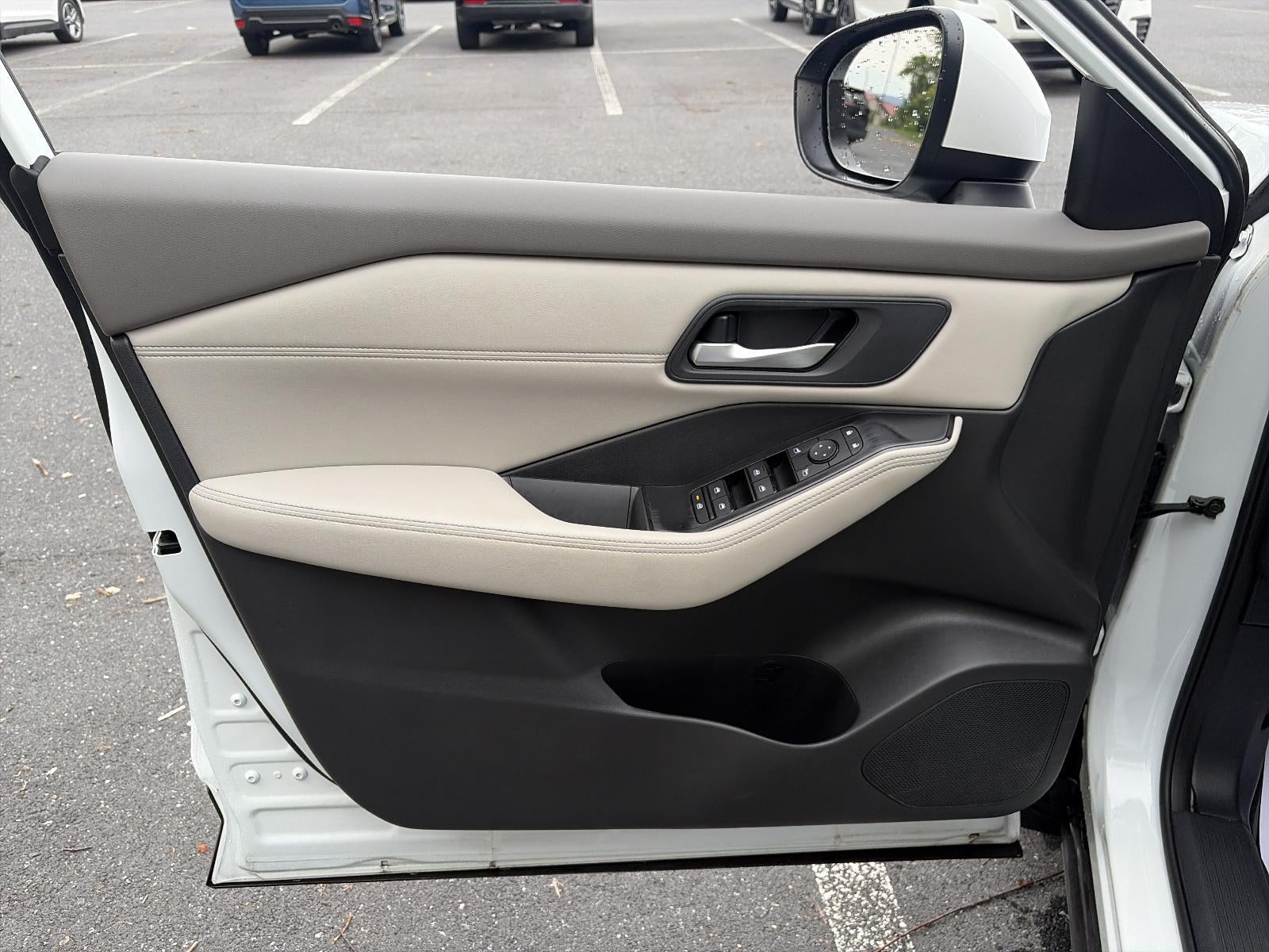 2024 Nissan Rogue AWD SV