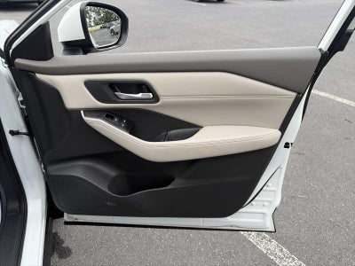 2024 Nissan Rogue AWD SV