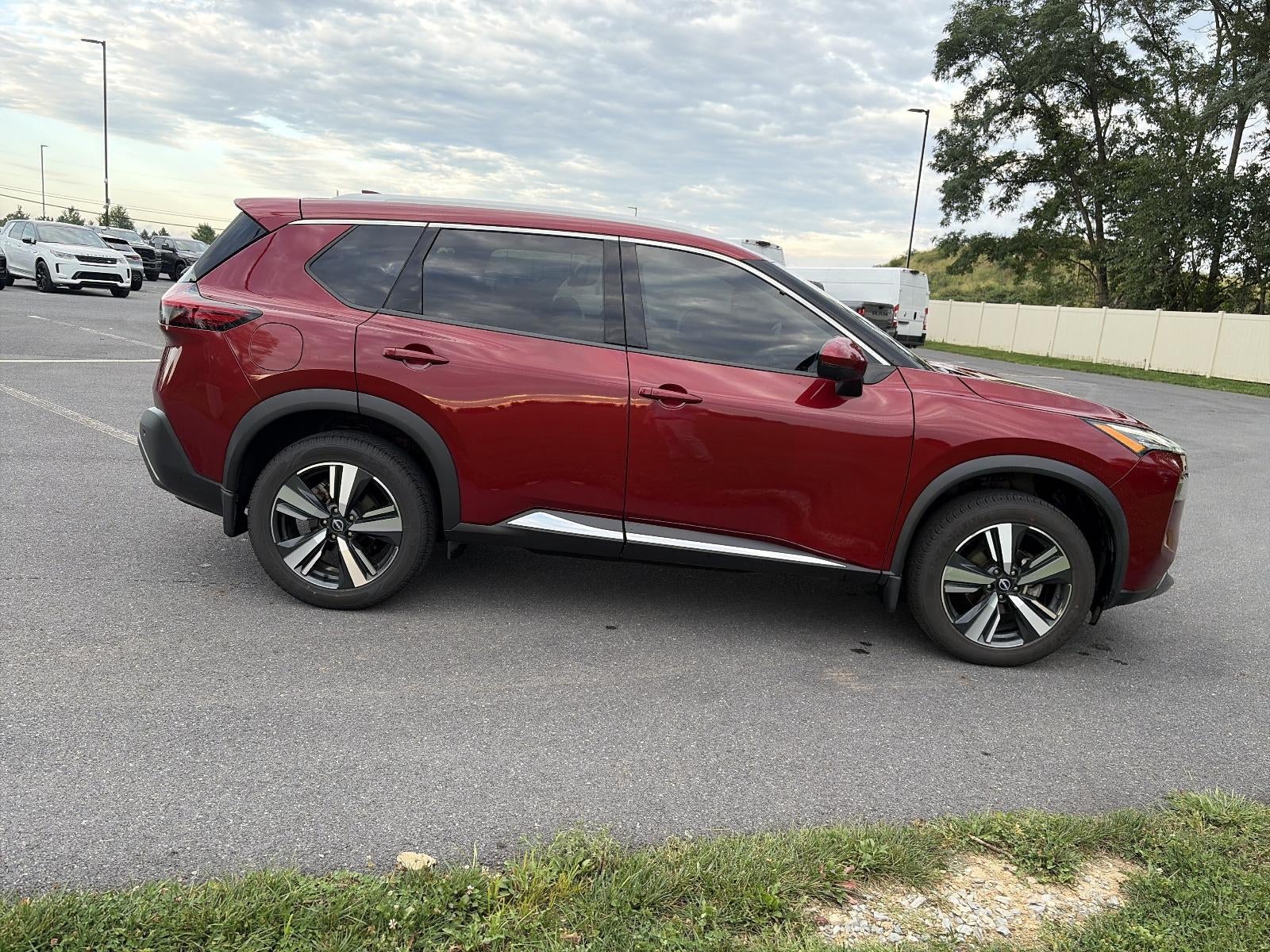 2023 Nissan Rogue AWD SL