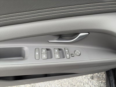 2022 Hyundai ELANTRA SEL IVT