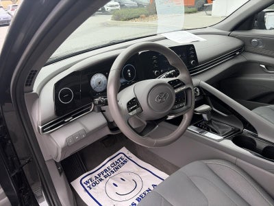 2022 Hyundai ELANTRA SEL IVT