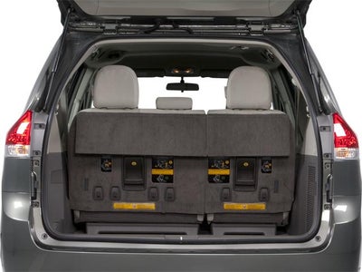 2013 Toyota Sienna 5dr 8-Pass Van V6 SE FWD (Natl)