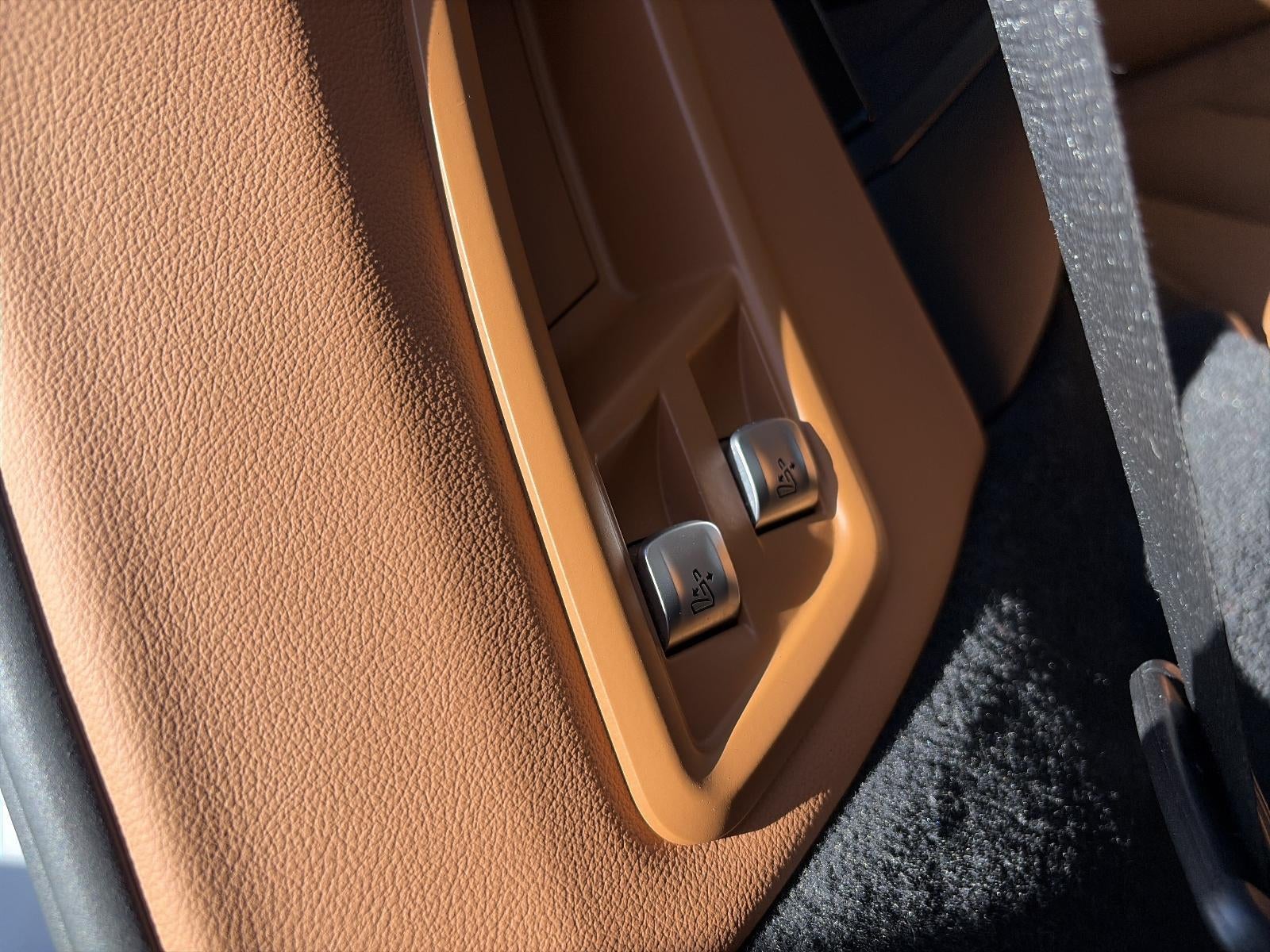 2022 BMW X7 xDrive40i Sports Activity Vehicle