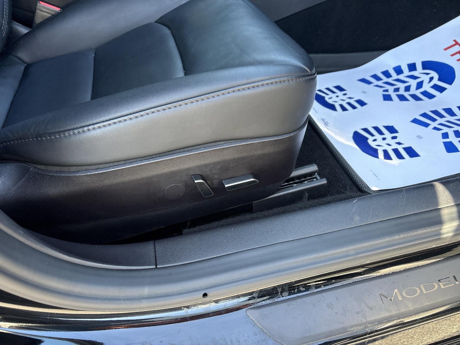 2023 Tesla Model 3 RWD