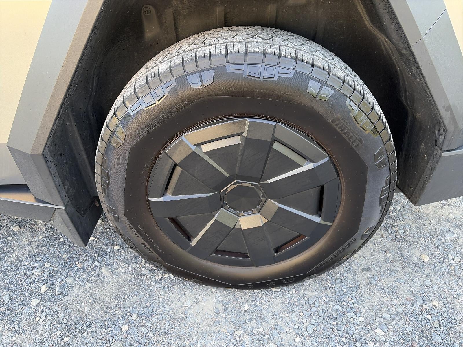 2024 Tesla Cybertruck AWD