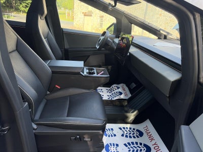 2024 Tesla Cybertruck AWD
