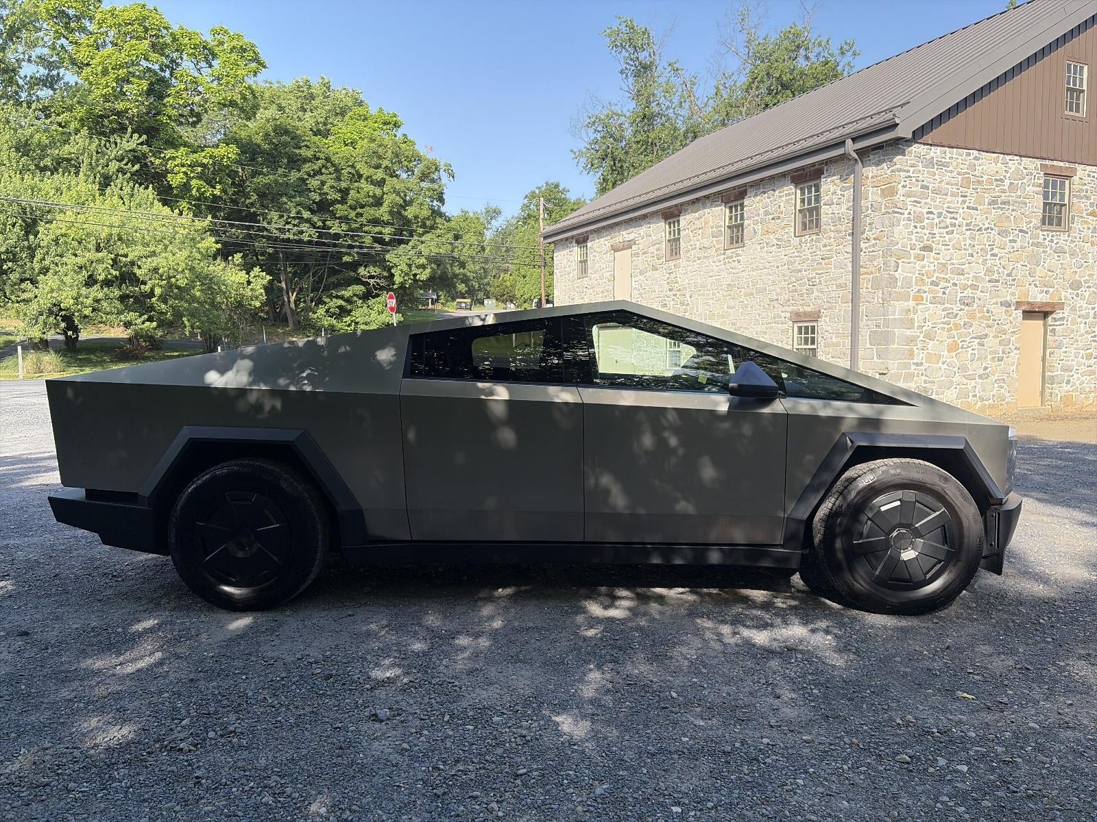 2024 Tesla Cybertruck AWD
