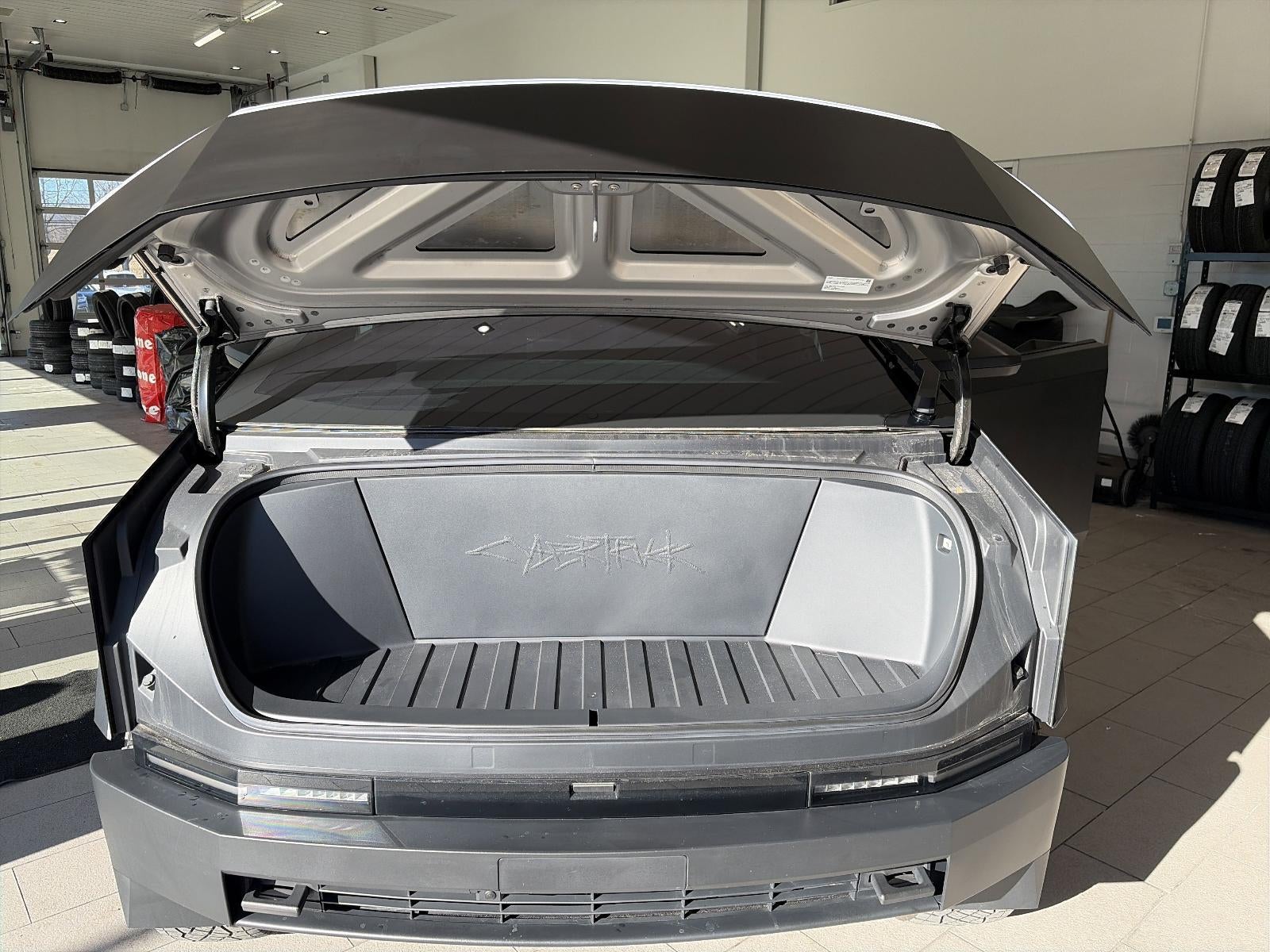 2024 Tesla Cybertruck Cyberbeast AWD