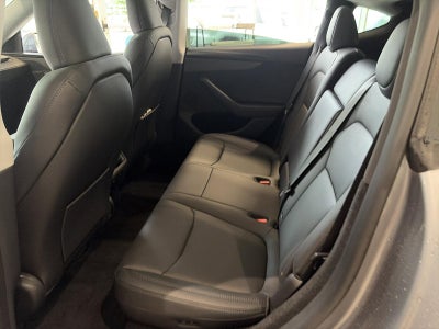 2026 Tesla Model Y RWD