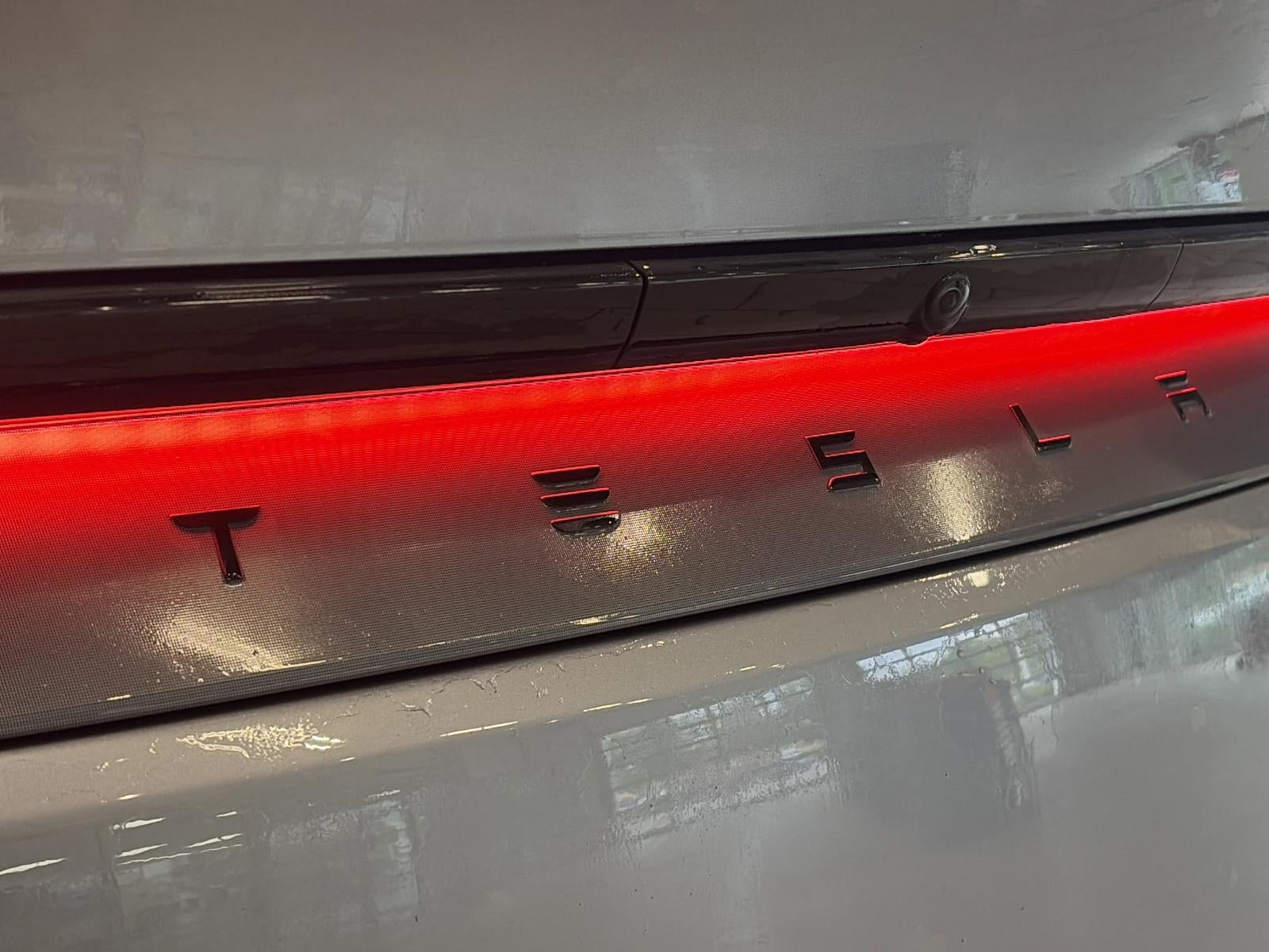2026 Tesla Model Y RWD