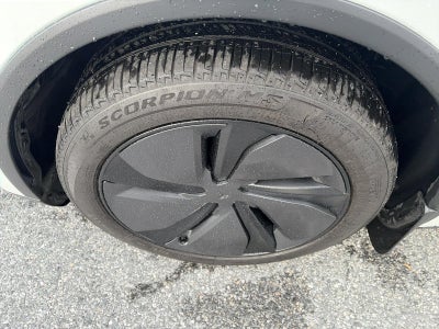 2026 Tesla Model Y AWD