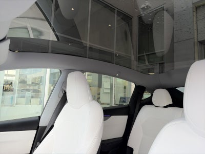 2026 Tesla Model Y AWD