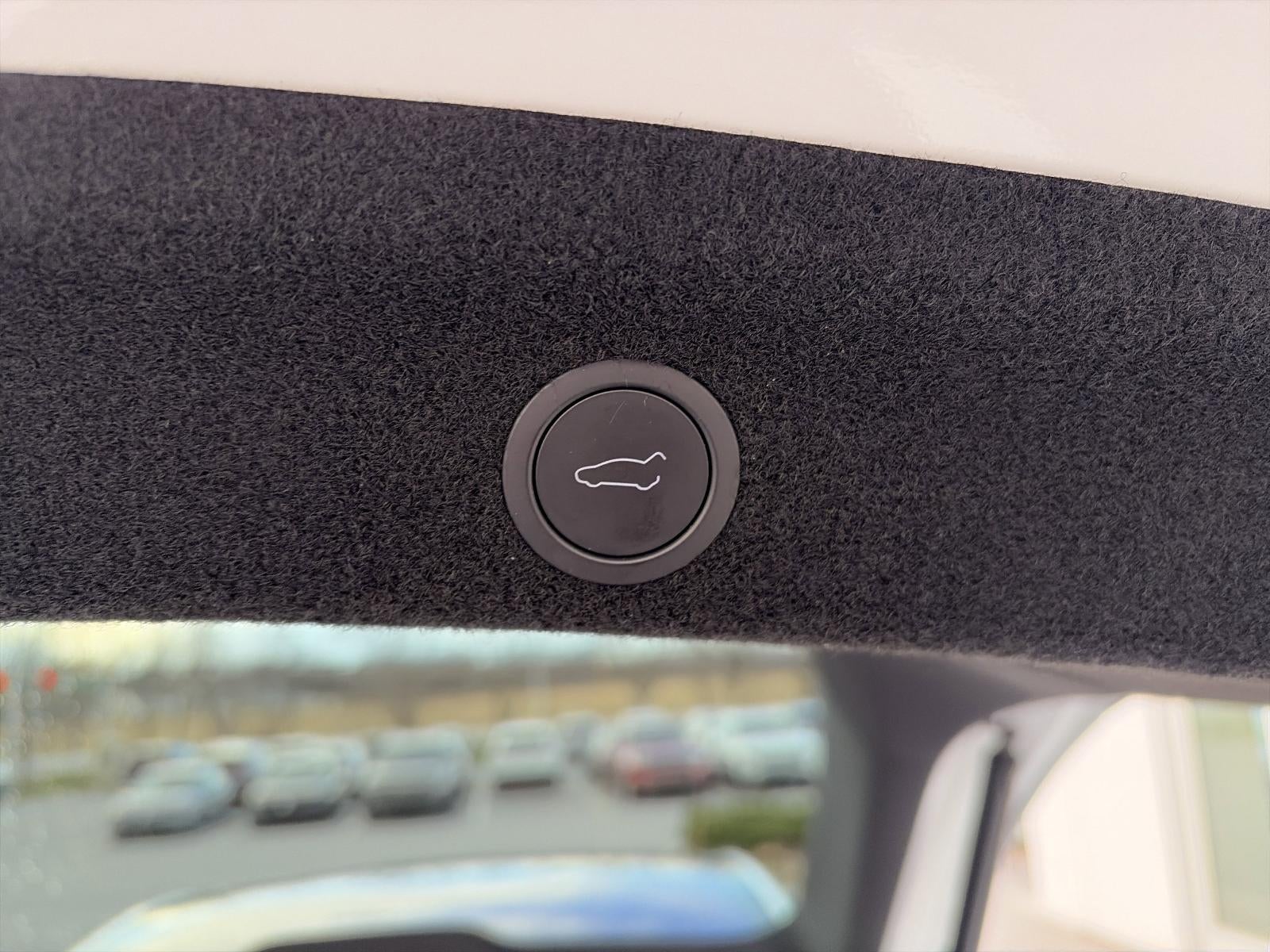 2026 Tesla Model Y AWD