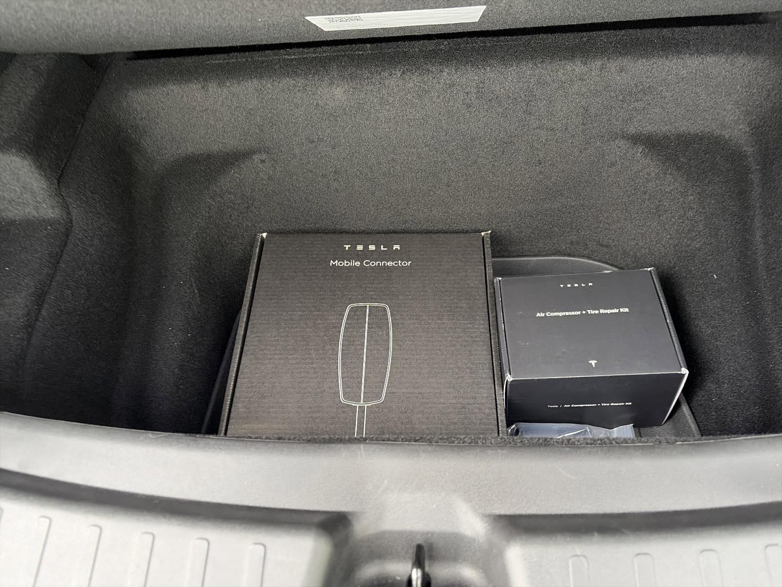 2026 Tesla Model Y AWD