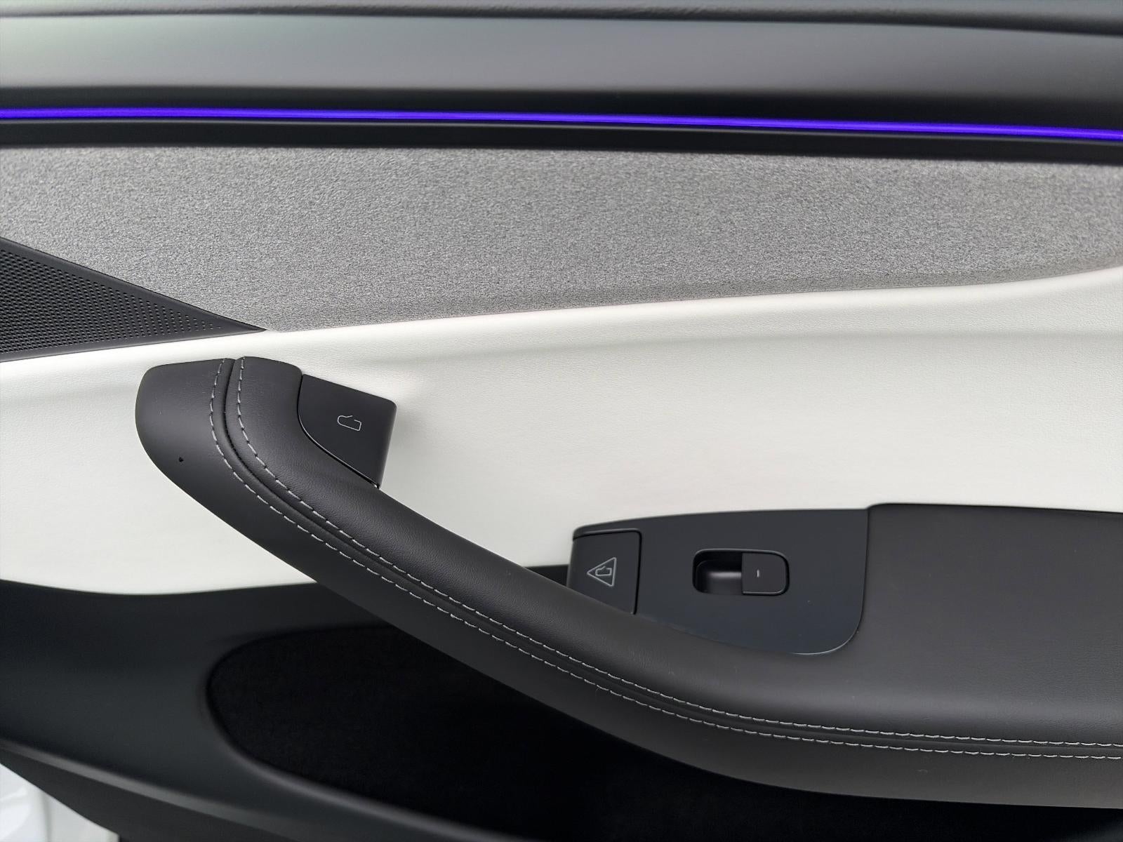 2026 Tesla Model Y AWD