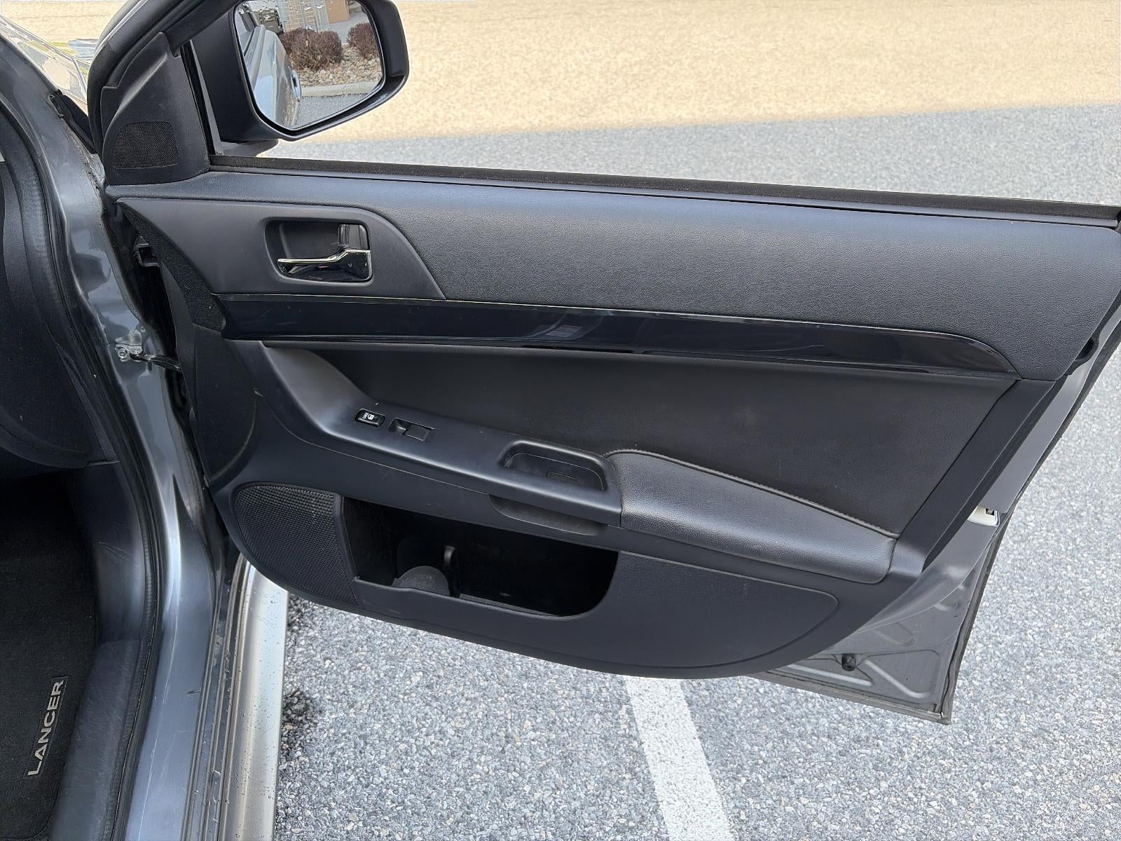 2016 Mitsubishi Lancer Man ES FWD