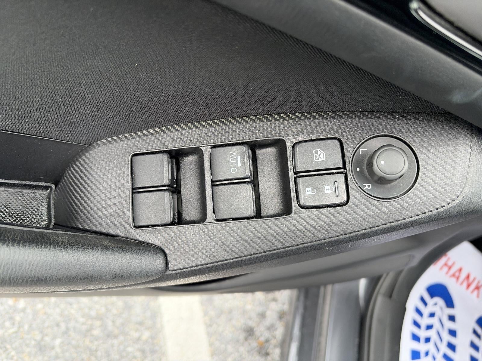 2014 Mazda Mazda3 4dr Sdn Man i Touring