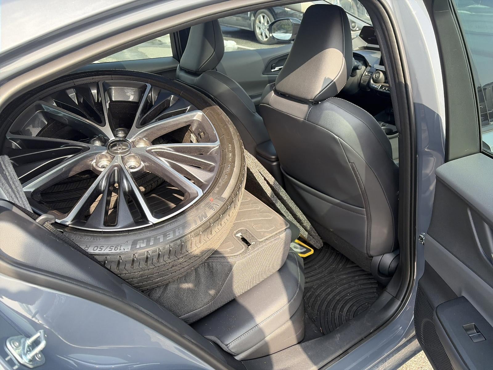 2026 Toyota Prius Limited AWD (Natl)