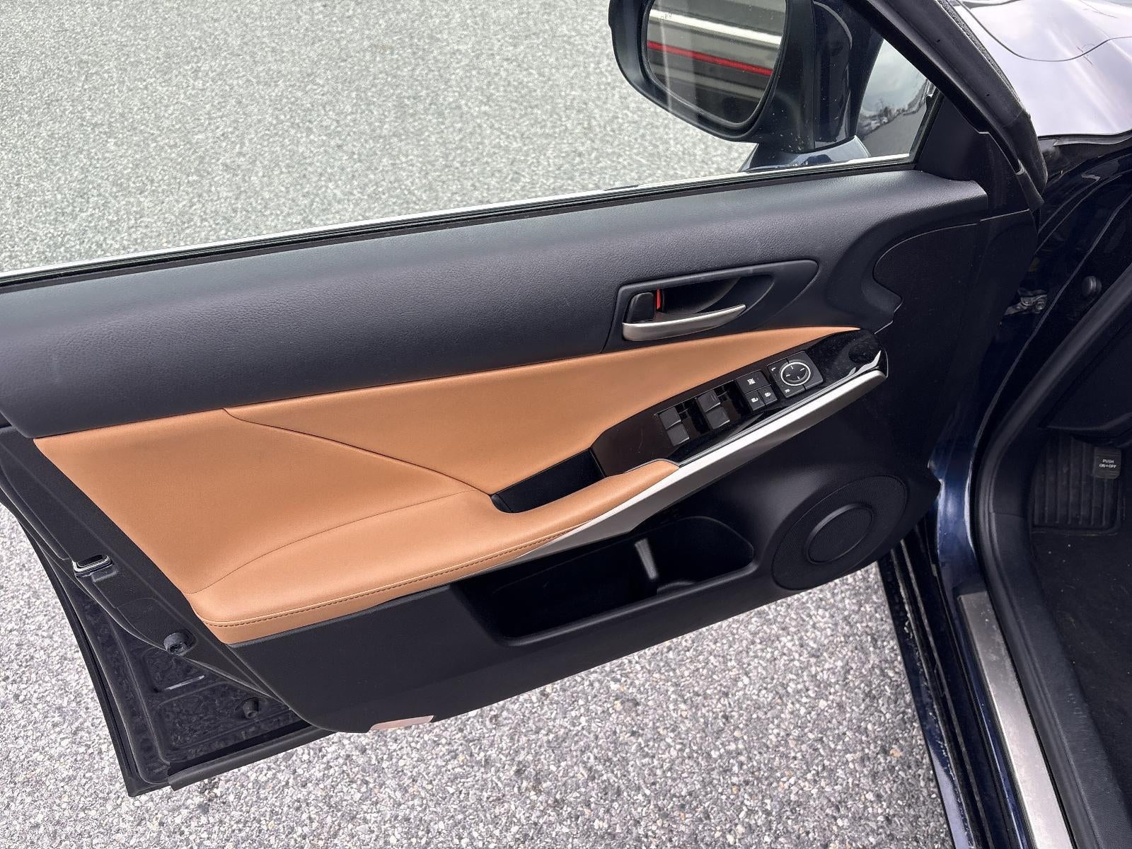 2019 Lexus IS 300 AWD