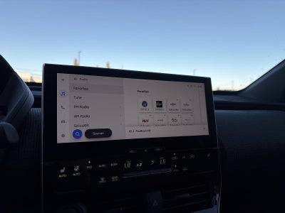 2024 Toyota bZ4X XLE AWD (Natl)