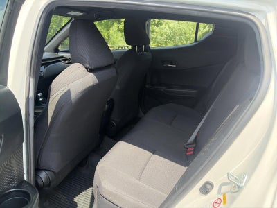 2018 Toyota C-HR XLE Premium FWD (Natl)